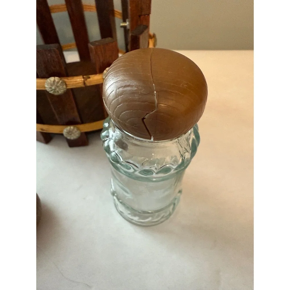 Vintage Wood Caddy Glass‎ Salt and Pepper Shakers Set Country Farmhouse